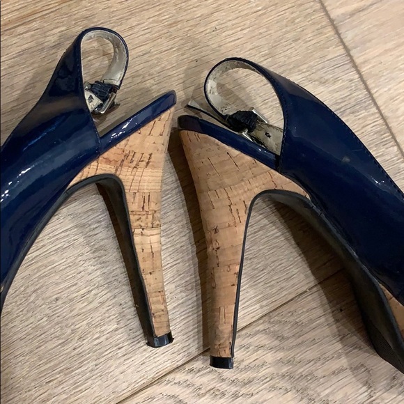 Nine West Navy Heels | Curbside last chance to buy - Picture 12 of 15